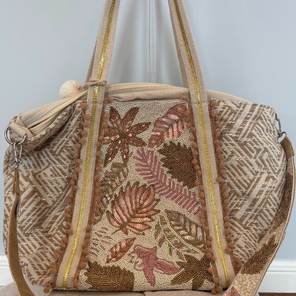 America & Beyond Medium BeadedTote w/ Bag Strap & Wristlet/Pouch - Natural Gold - Picture 2 of 12